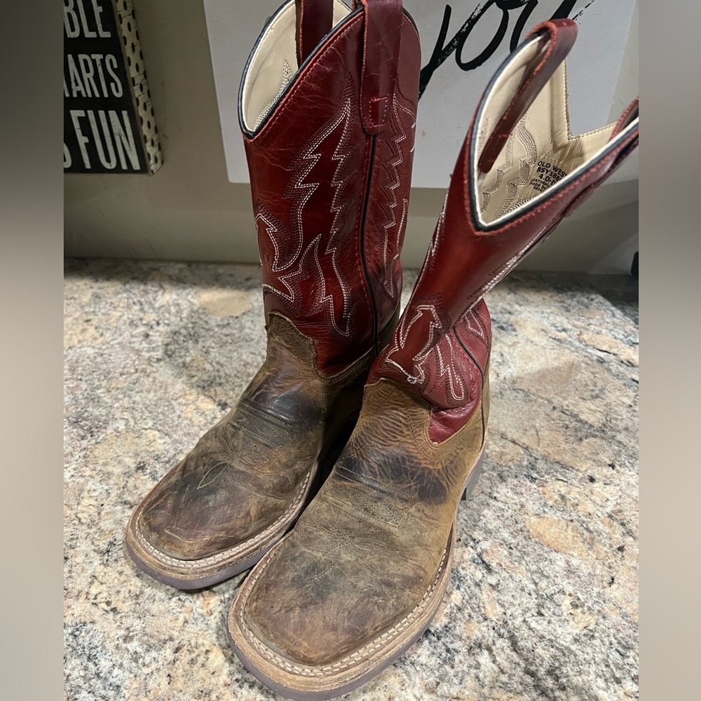 Old west cowboy boots